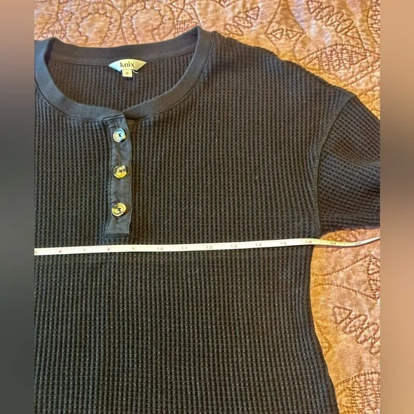 Black Knix waffle Henley in black, medium - Picture 3 of 7